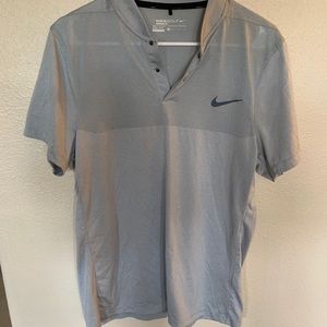 Men’s Nike golf shirt